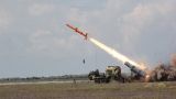 Киев «отличился» поражением своего бывшего БДК «глубоко модернизированной ракетой»