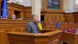 Порошенко выступил в Раде с критикой ситуации на фронте и в украинской армии
