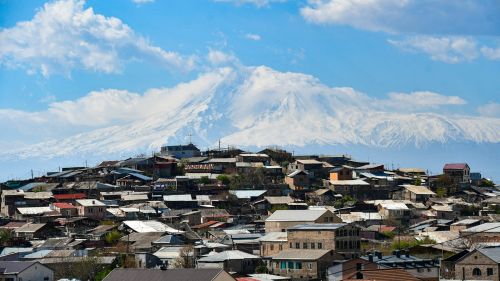 Джей Ди Венс едет: Москву призвали не дать заокеанской руке задушить Кавказ