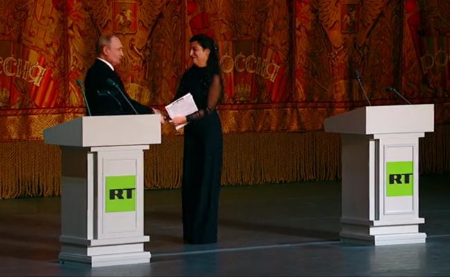 Ты справишься: Путин на юбилее RT обратился к Симоньян Ты справишься: Путин на юбилее RT обратился к Симоньян