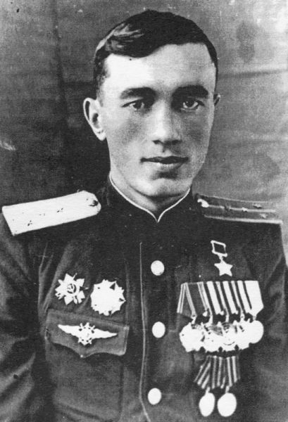 Найденный штурмовик Ил-2 времен ВОВ краном подняли со дна Черного моря