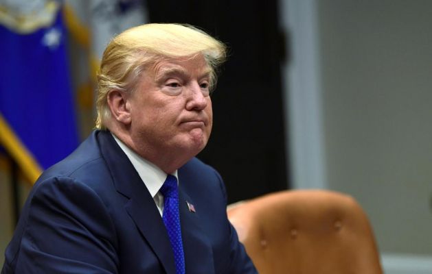 Трамп уверен, что очень популярен в Великобритании Трамп уверен, что очень популярен в Великобритании