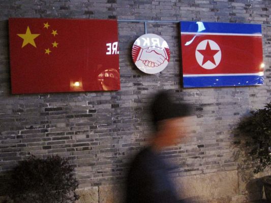 КНР закрывает все компании КНДР на собственной территории