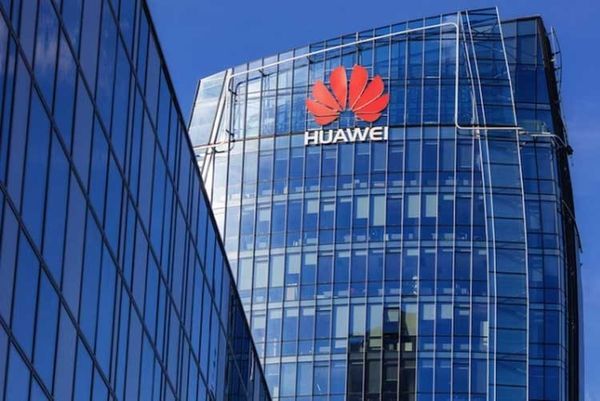 США официально предъявили обвинения компании Huawei и ее финдиректору