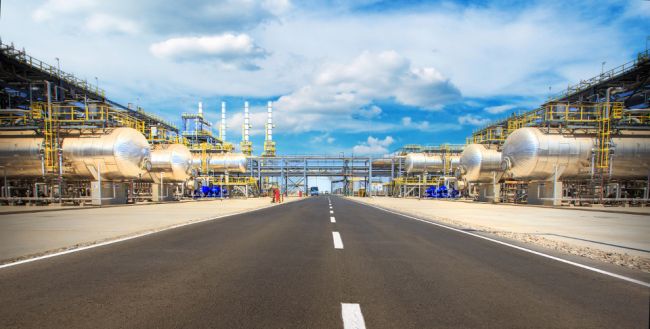 На международные активы российского нефтегиганта набежали На международные активы российского нефтегиганта набежали