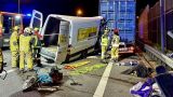 Под Варшавой литовский микроавтобус врезался в тягач, пятеро погибло