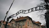 В Польше задержана гражданка Голландии, зиганувшая в Освенциме