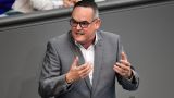 «Представьте, Шольц — Наполеон»: депутат бундестага раскритиковал закон о смене пола