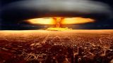 Точная и мощная: какой ядерной бомбой собираются ударить США по России и Китаю