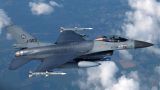 Украинские летчики начали обучение на F-16