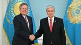 Президент Казахстана принял американского сенатора Стива Дэйнса