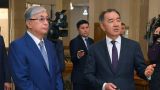 Президент Казахстана поручил отменить регистрацию иностранцев
