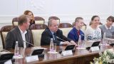 Полтавченко пригласил словацких школьников продолжить учебу в Петербурге