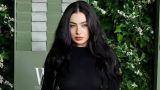 В России отменили прокат фильма о британской певице Charli XCX