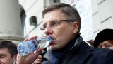 Ушаков отбивается от обвинений Жданок в предательстве русских Латвии