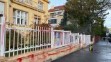 В Чехии выразили свое отношение к Украине, облив краской посольство этой страны