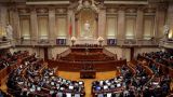 Президент Португалии распустил парламент после отставки премьера