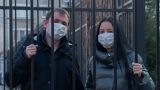 Приготовьте респиратор: жителям Латвии запретили носить тканевые маски