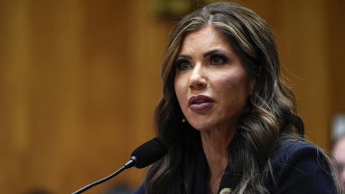 The scandal with the resignation of the Secretary of Homeland Security plunged the White House into crisis