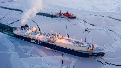 Газовоз с санкционным СПГ поспешил по Северному морскому пути