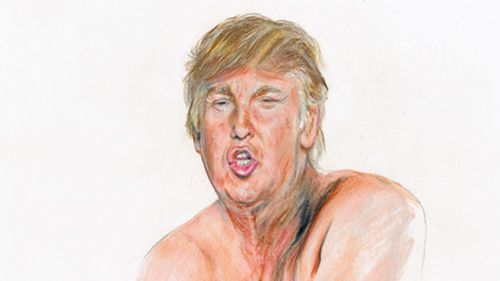 Трампу припомнили неогромное внизу на фоне микрофона, «вылезающего» из ширинки брюк