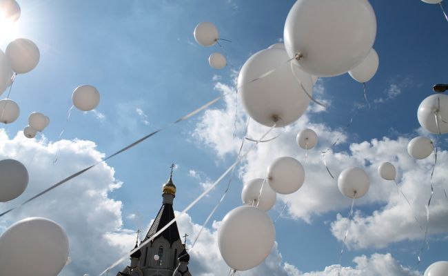 В России почтили память 334 жертв теракта в Беслане