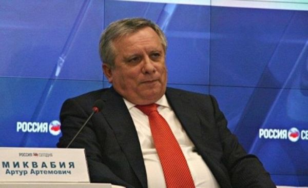Абхазия готова поставлять в Крым щебень, питьевую воду и цитрусовые