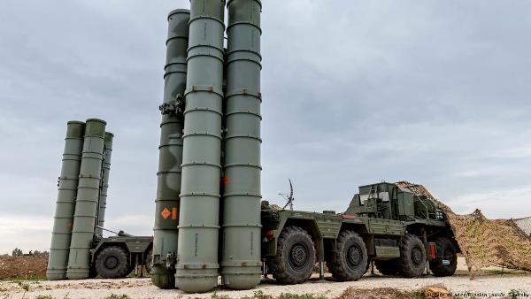Сигнал недовольства: Россия впервые применила С-300 против Израиля в Сирии — СМИ