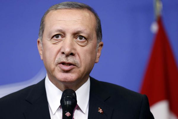 Эрдоган пригрозил ЕС открыть границы беженцам